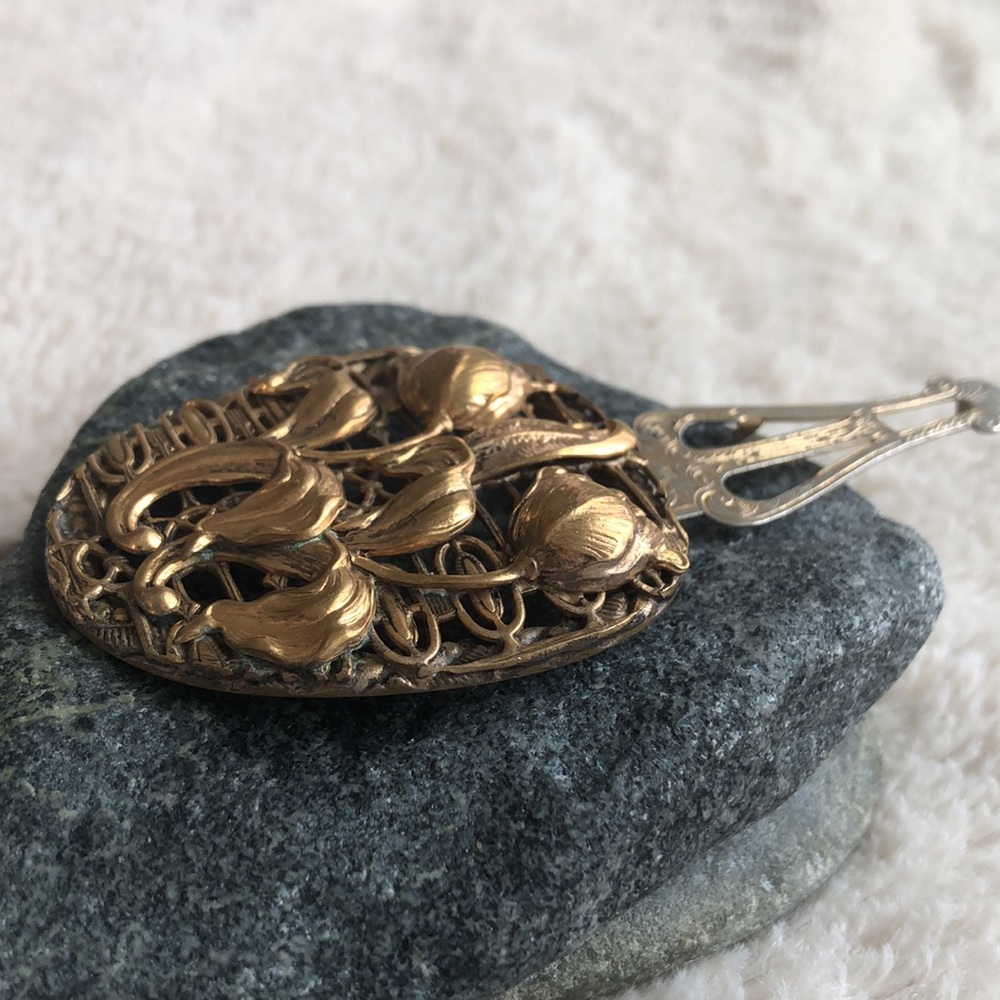 Art Nouveau Deco Brass Repousse Filigree German Style Dress Clip - Picture 13 of 17